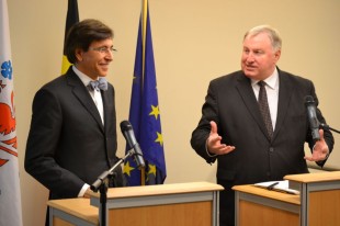 Premier Di Rupo und MP Lambertz zum Festakt der DG-Regierung